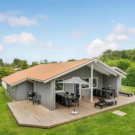 Holiday home Cozy In Vaeggerlose With Sauna *